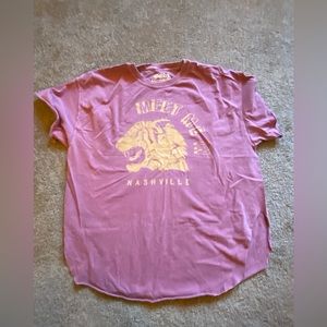 Pebby Forevee Side Slit tee